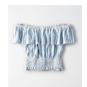 NWOT AE off shoulder crop top